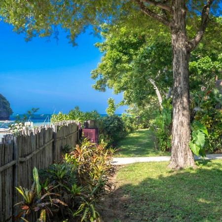 Villa Macaque And Villa Languor ライレイビーチ エクステリア 写真